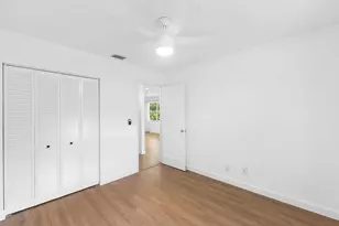 227 W Riverside Dr, Jupiter, FL 33469 - Photo 14