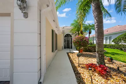 10907 SW Candlewood Road, Port Saint Lucie, FL 34987 - Photo 6