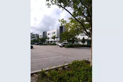 3050 NW 68th Street #Unit 1302, Fort Lauderdale, FL 33309 - Photo 2