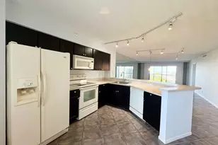 2205 S Cypress Bend Dr, Pompano Beach, FL 33069 - Photo 4