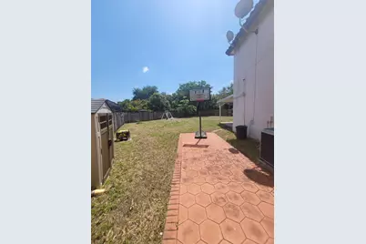 8448 NW 196th Terrace, Hialeah, FL 33015 - Photo 60