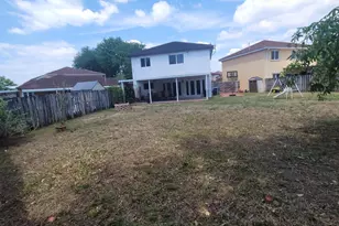 8448 NW 196th Terrace, Hialeah, FL 33015 - Photo 40