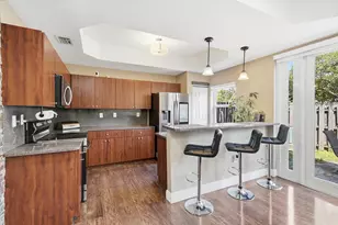 5825 Siena Ln, Hollywood, FL 33021 - Photo 4