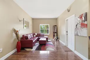 5825 Siena Ln, Hollywood, FL 33021 - Photo 8