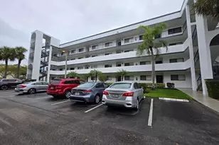 4725 Lucerne Lakes Blvd E, Greenacres, FL 33467 - Photo 12