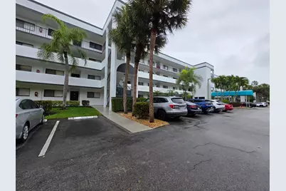 4725 Lucerne Lakes Boulevard E #106, Greenacres, FL 33467 - Photo 2