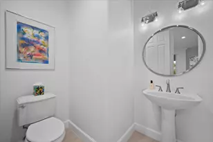 653 Castle Dr, Palm Beach Gardens, FL 33410 - Photo 16