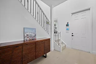 653 Castle Dr, Palm Beach Gardens, FL 33410 - Photo 4