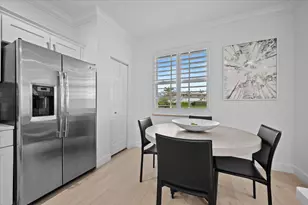 653 Castle Dr, Palm Beach Gardens, FL 33410 - Photo 12