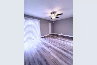 700 Village Green Court #319, Palm Springs, FL 33461 - Photo 20