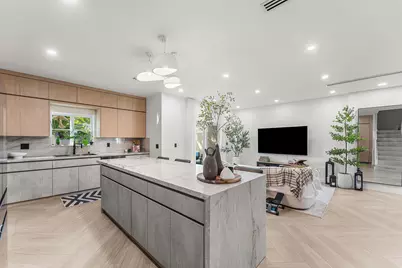 11338 NW 33rd Street, Sunrise, FL 33323 - Photo 8