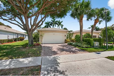10732 Royal Caribbean Circle, Boynton Beach, FL 33437 - Photo 2
