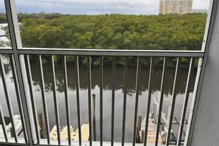 689 NE 6th Ct, Boynton Beach, FL 33435 - Photo 2