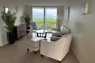 689 NE 6th Ct, Boynton Beach, FL 33435 - Photo 8