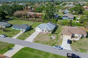 2062 SW Idaho Ln, Port Saint Lucie, FL 34953 - Photo 18