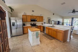 2062 SW Idaho Ln, Port Saint Lucie, FL 34953 - Photo 6