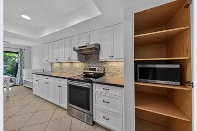 660 Deer Creek Edgewater Drive, Deerfield Beach, FL 33442 - Photo 12