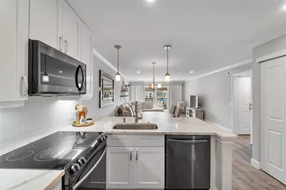 4230 Deste Court #305, Lake Worth, FL 33467 - Photo 6