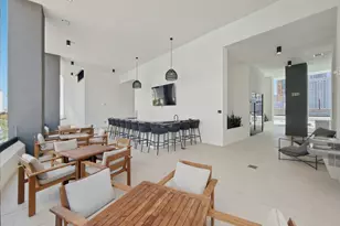 225 N Miami Ave, Miami, FL 33128 - Photo 22