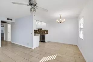 1017 Cornwall A, Boca Raton, FL 33434 - Photo 14
