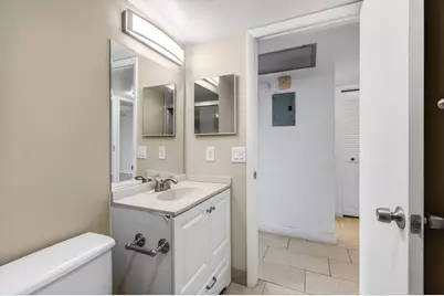 1017 Cornwall A, Boca Raton, FL 33434 - Photo 34