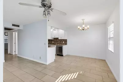 1017 Cornwall A, Boca Raton, FL 33434 - Photo 16