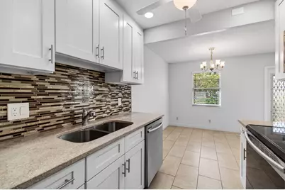 1017 Cornwall A, Boca Raton, FL 33434 - Photo 22