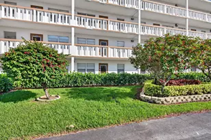 1017 Cornwall A, Boca Raton, FL 33434 - Photo 4