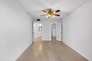 1017 Cornwall A, Boca Raton, FL 33434 - Photo 42