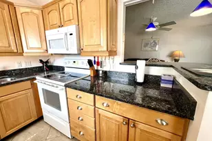 328 Farnham P, Deerfield Beach, FL 33442 - Photo 8