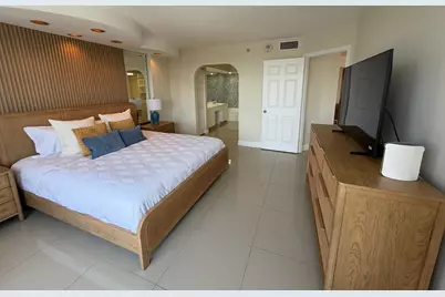 3530 Mystic Pointe Drive #2303, Aventura, FL 33180 - Photo 18