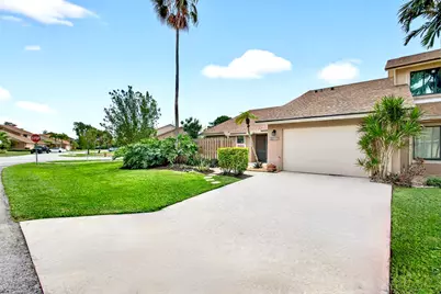 11866 Donlin Drive, Wellington, FL 33414 - Photo 2