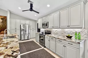 11866 Donlin Dr, Wellington, FL 33414 - Photo 14