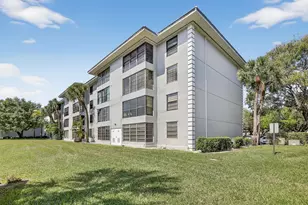 1528 Whitehall Dr, Davie, FL 33324 - Photo 26