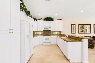 6850 Fiji Cir, Boynton Beach, FL 33437 - Photo 6
