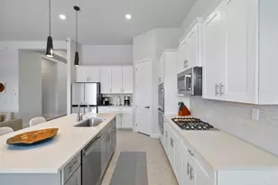 7985 Ironwood Way, Parkland, FL 33067 - Photo 10