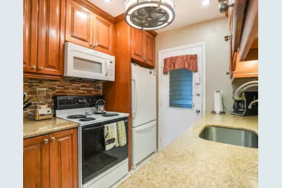 16801 NE 13th Avenue #308, Miami, FL 33162 - Photo 2