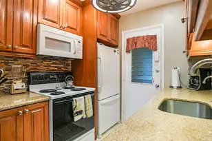 16801 NE 13th Ave, Miami, FL 33162 - Photo 2