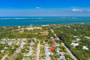 2574 NE Roberta St, Jensen Beach, FL 34957 - Photo 6