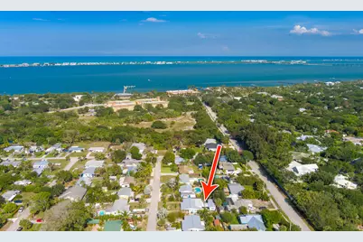 2574 NE Roberta Street, Jensen Beach, FL 34957 - Photo 6
