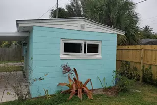 2574 NE Roberta St, Jensen Beach, FL 34957 - Photo 24