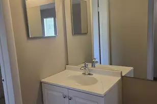 4451 Treehouse Ln, Tamarac, FL 33319 - Photo 14