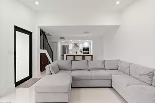 12350 NW 12th Ct, Pembroke Pines, FL 33026 - Photo 2