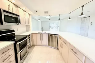 9170 SW 14th St, Boca Raton, FL 33428 - Photo 2