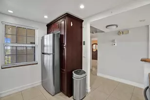 3520 Oaks Way, Pompano Beach, FL 33069 - Photo 16