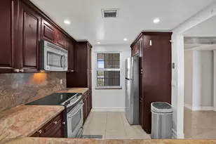 3520 Oaks Way, Pompano Beach, FL 33069 - Photo 14