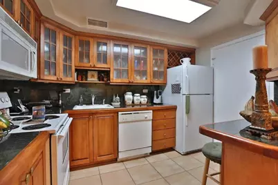 8101 SW 72nd Avenue #118w, Miami, FL 33143 - Photo 2