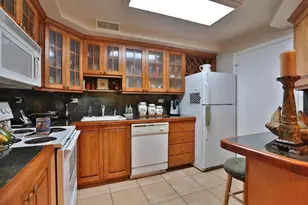 8101 SW 72nd Ave, Miami, FL 33143 - Photo 2