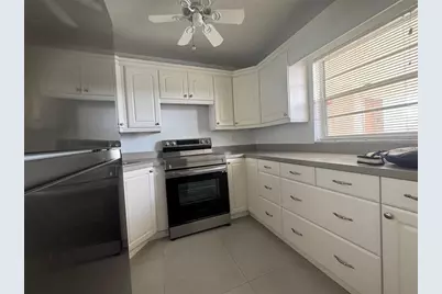 9235 Lagoon Place #310, Davie, FL 33324 - Photo 4