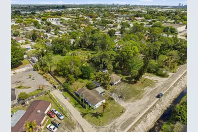 5133 Pine Grove Drive, West Palm Beach, FL  - Photo 14
